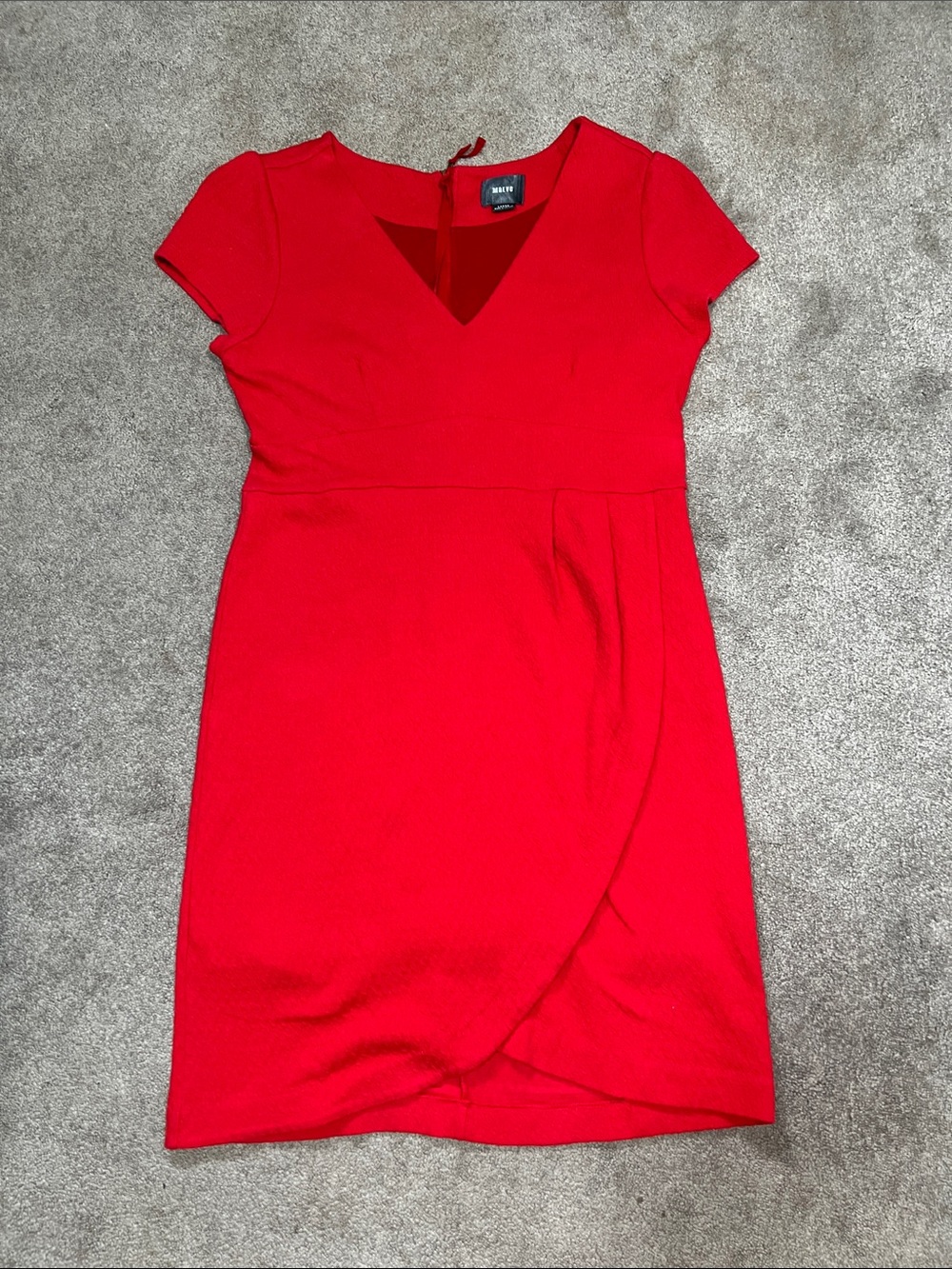 Maeve Red Textured Midi Dress with Cap Sleeve V-Neck size large